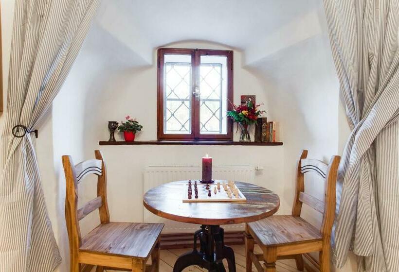 סוויטת 2 חדרי שינה, Krumlov Tower