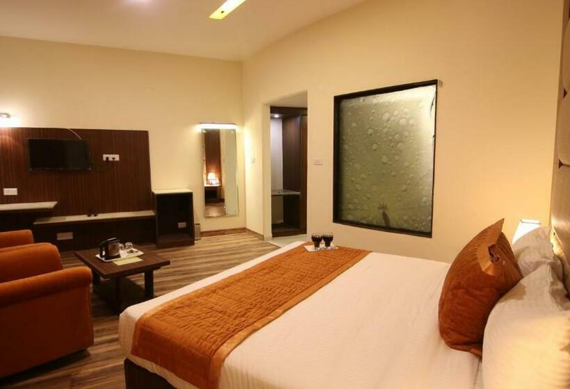 غرفة قياسية سرير كينج, Kufri Pacific Resort