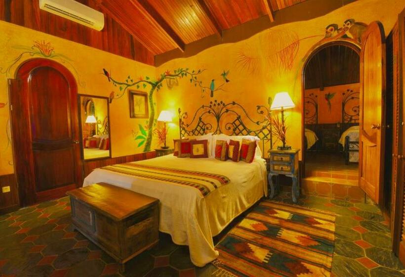 Полулюкс, La Mansion Inn Arenal