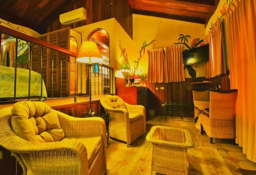 سوییت سوپریور, La Mansion Inn Arenal