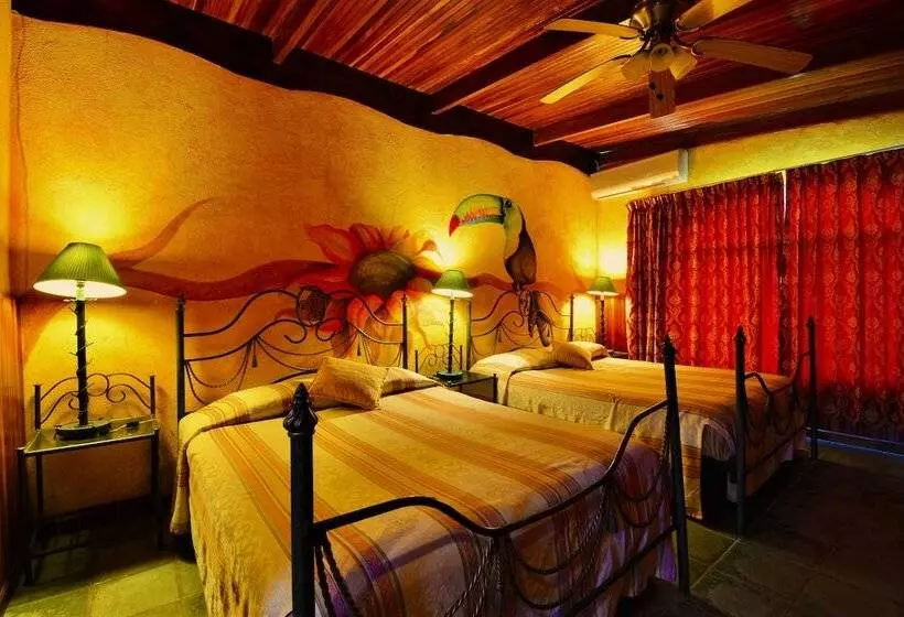 ویلای 2 خوابه, La Mansion Inn Arenal