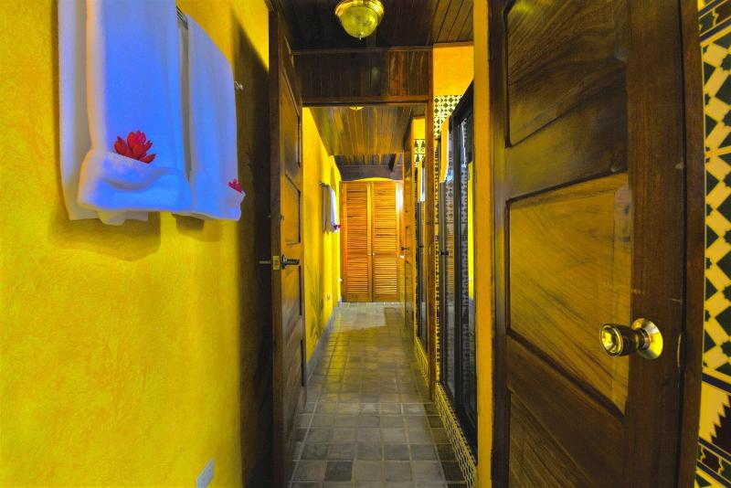 ‫فيلا غرفة نوم واحدة, La Mansion Inn Arenal