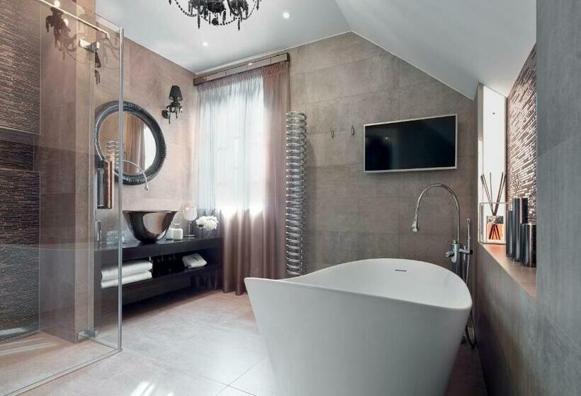 Deluxe Szoba Erkéllyel, Paloma Průhonice