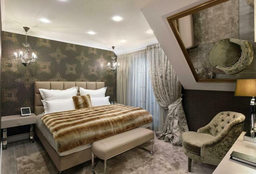 Standard Szoba King Size Bed, Paloma Průhonice