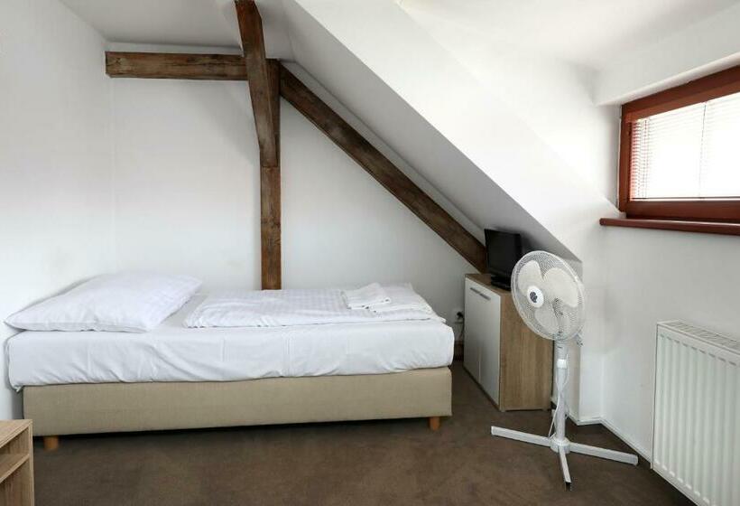 Индивидуальный Номер Классика, Pension U Tří Sedláků