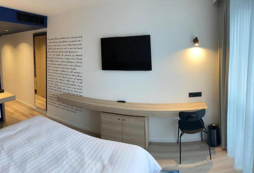 غرفة ديلوكس مزودة بشرفة, Ibis Styles Relax Roznov Pod Radhostem