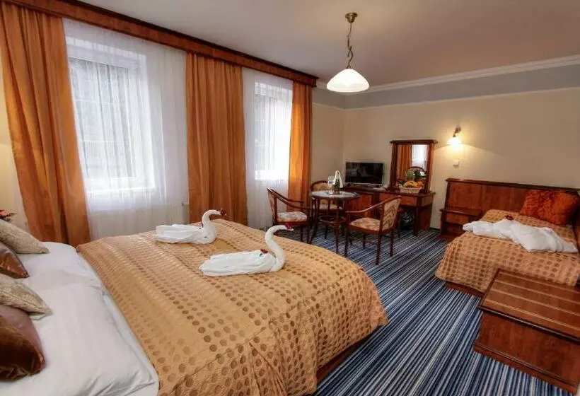 اتاق استاندارد سه تخته با چشمانداز, Spa & Wellness Hotel Harmonie