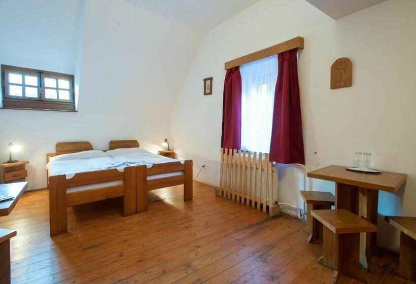 标准间, U Maleho Vitka