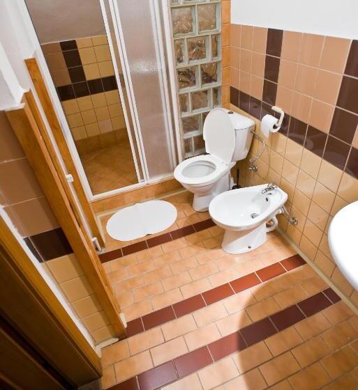 标准三人间, U Maleho Vitka