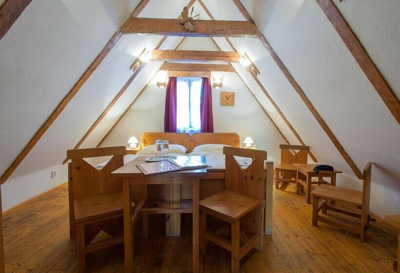 标准三人间, U Maleho Vitka