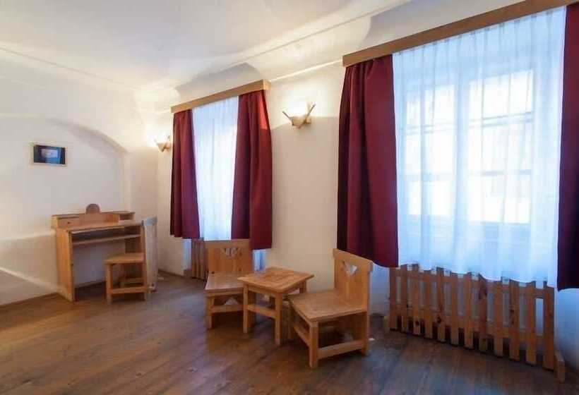 高级大房间, U Maleho Vitka