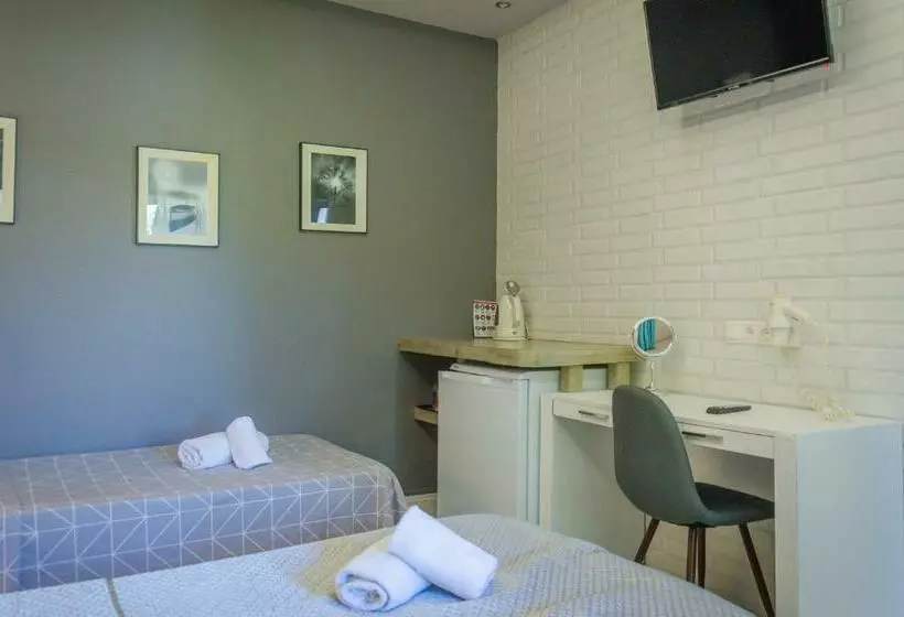 Deluxe Kolmen Hengen Huone, Villa Eden