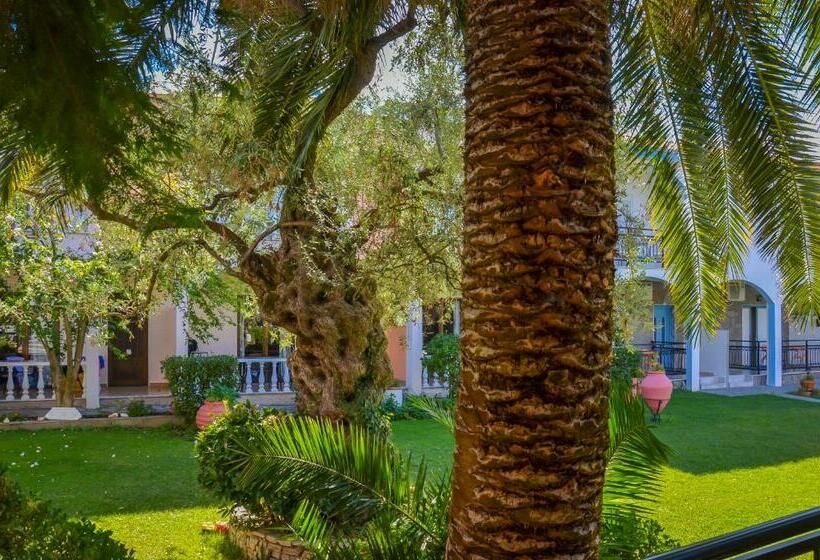 豪华三人间, Villa Eden