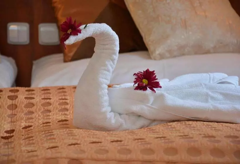 اتاق استاندارد سه تخته با چشمانداز باغ, Spa & Wellness Hotel Harmonie