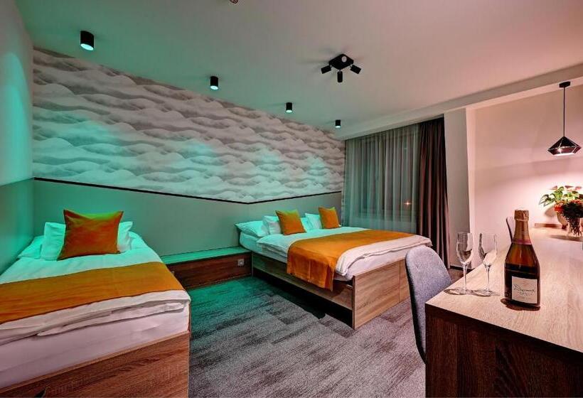 غرفة قياسية ثلاثية, Wellness Hotel Fénix