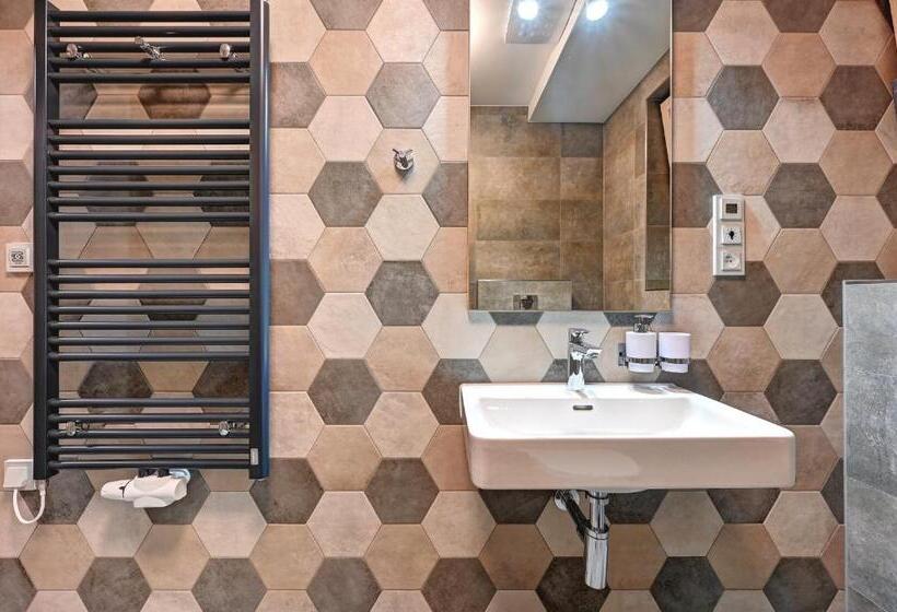 غرفة قياسية ثلاثية, Wellness Hotel Fénix