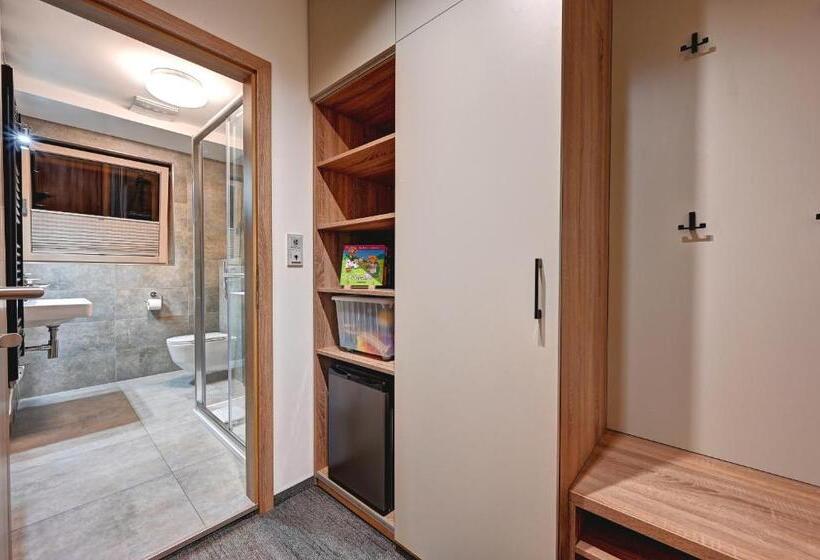 غرفة قياسية ثلاثية, Wellness Hotel Fénix