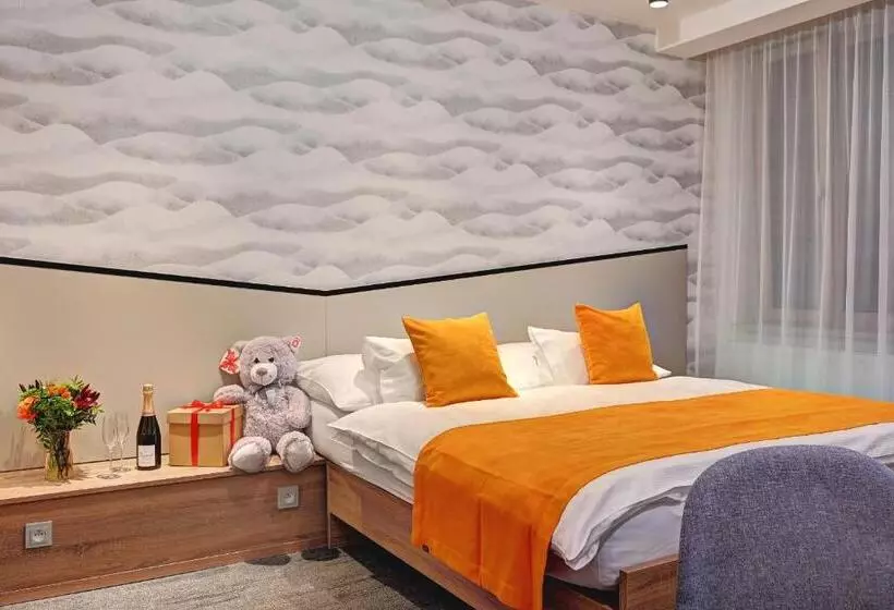 اتاق استاندارد سه نفره, Wellness Hotel Fénix