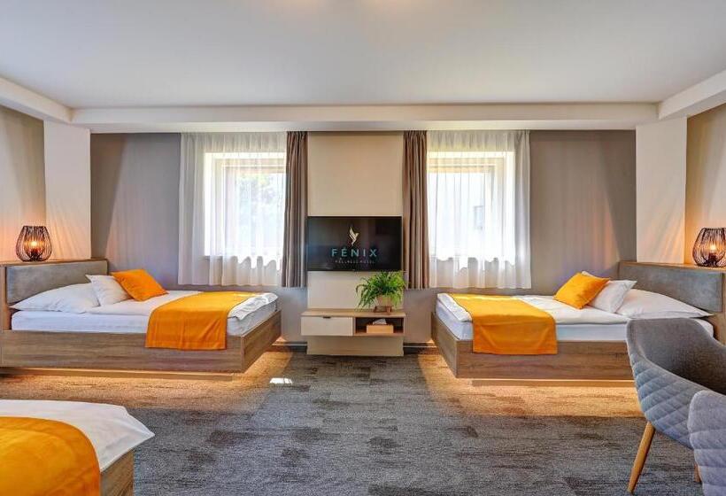 غرفة قياسية رباعية, Wellness Hotel Fénix