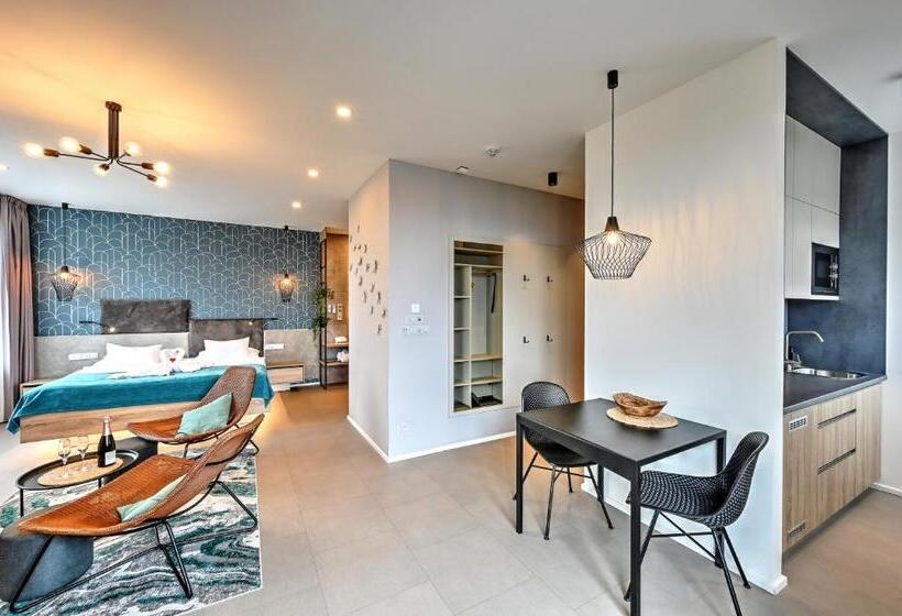 جناح, Wellness Hotel Fénix