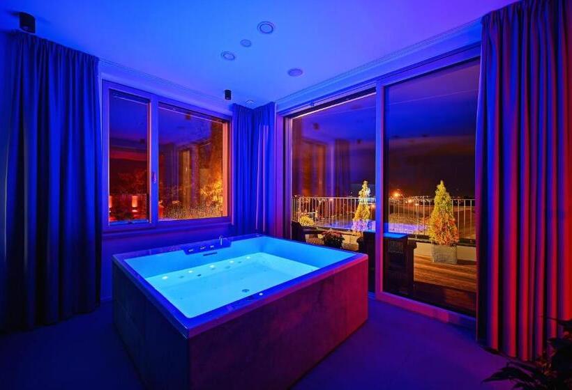 جناح مزود بتراس, Wellness Hotel Fénix