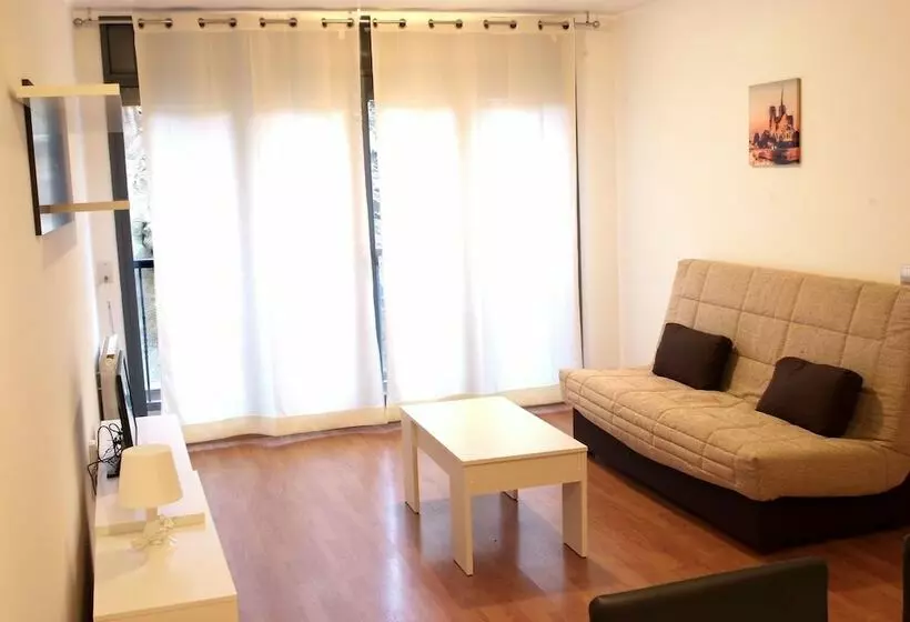 آپارتمان 2 خوابه, Apartamentos Canillo Les Moles 3000