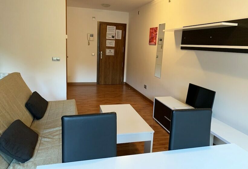 آپارتمان 2 خوابه, Apartamentos Canillo Les Moles 3000