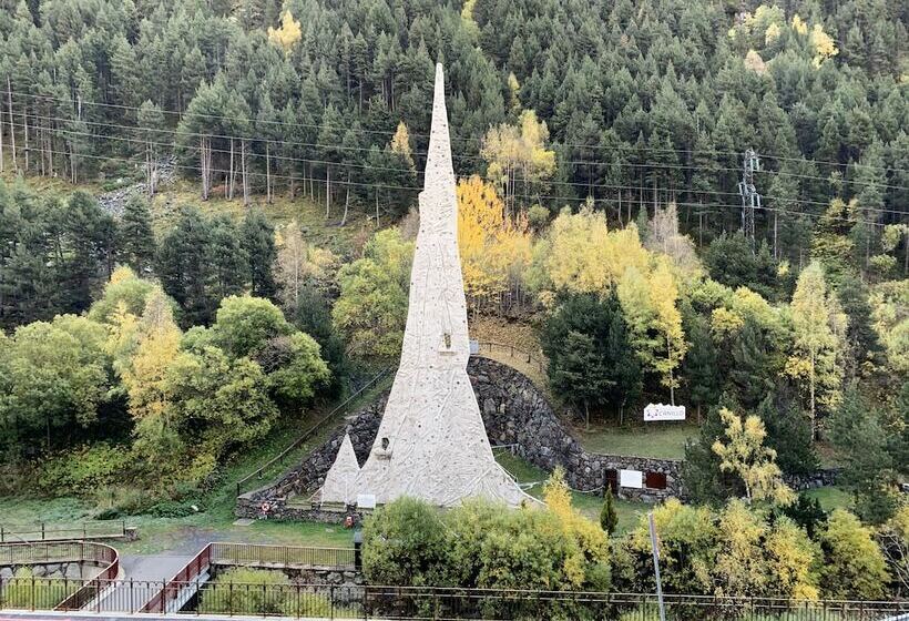 آپارتمان 2 خوابه, Apartamentos Canillo Les Moles 3000