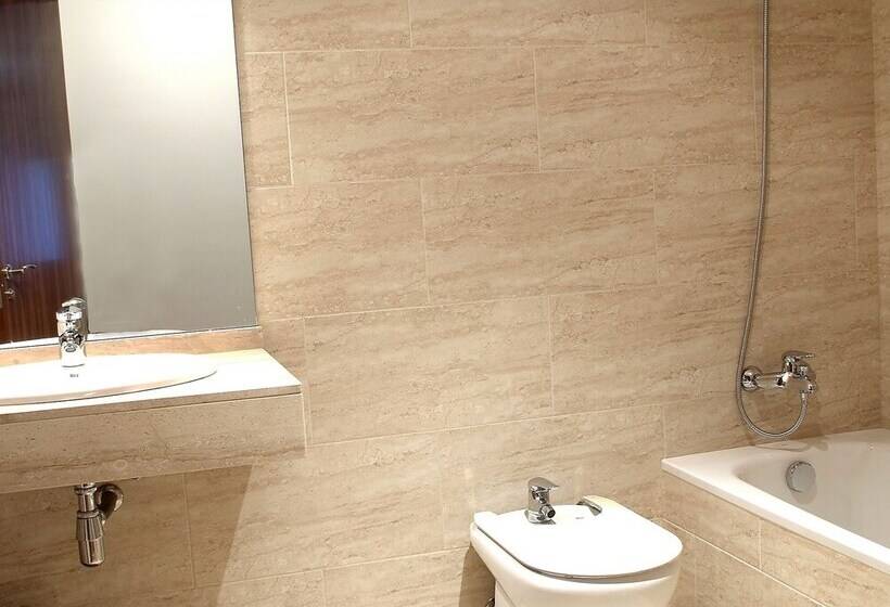 آپارتمان 2 خوابه, Apartamentos Canillo Les Moles 3000