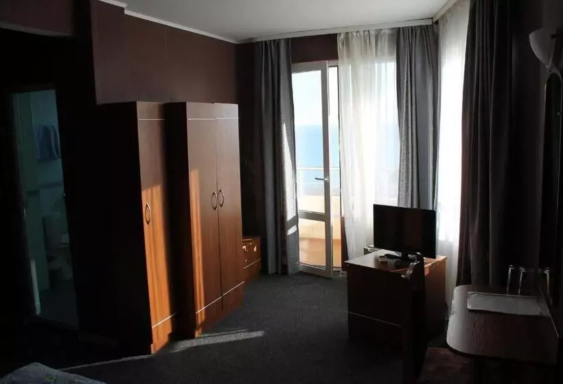 オーシャンビュースタンダードルーム, Family Hotel Lazuren Briag