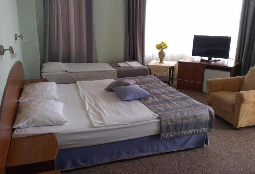 غرفة قياسية مطلّة علي البحر, Family Hotel Lazuren Briag