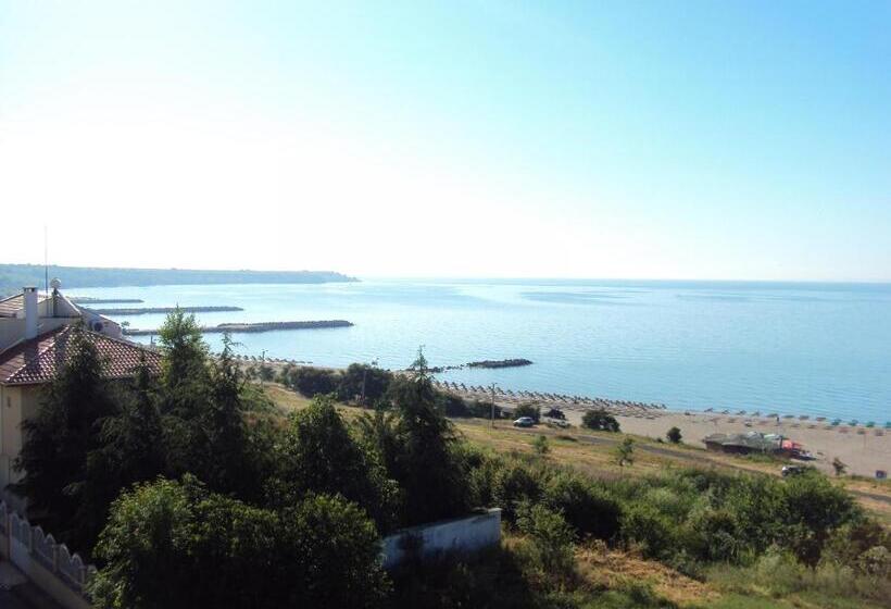 غرفة قياسية مطلّة علي البحر, Family Hotel Lazuren Briag