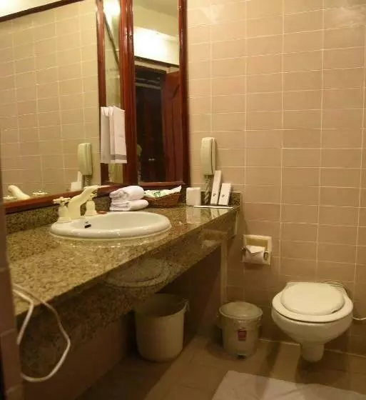 デラックスルーム, Kamal Palace