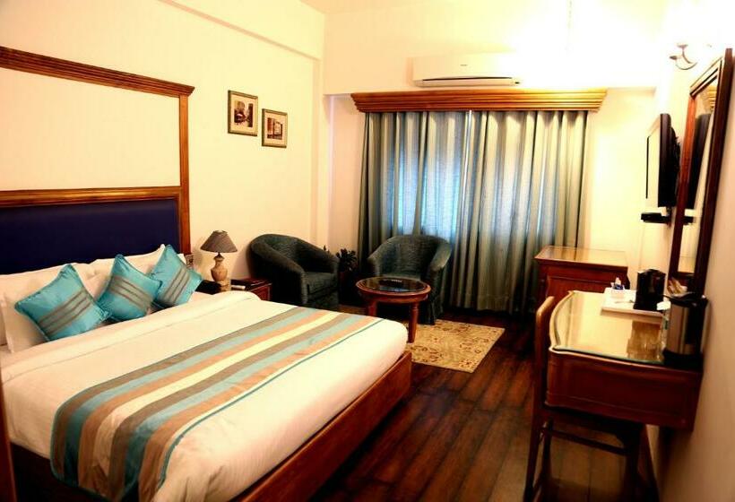 Номер Deluxe, Kamal Palace