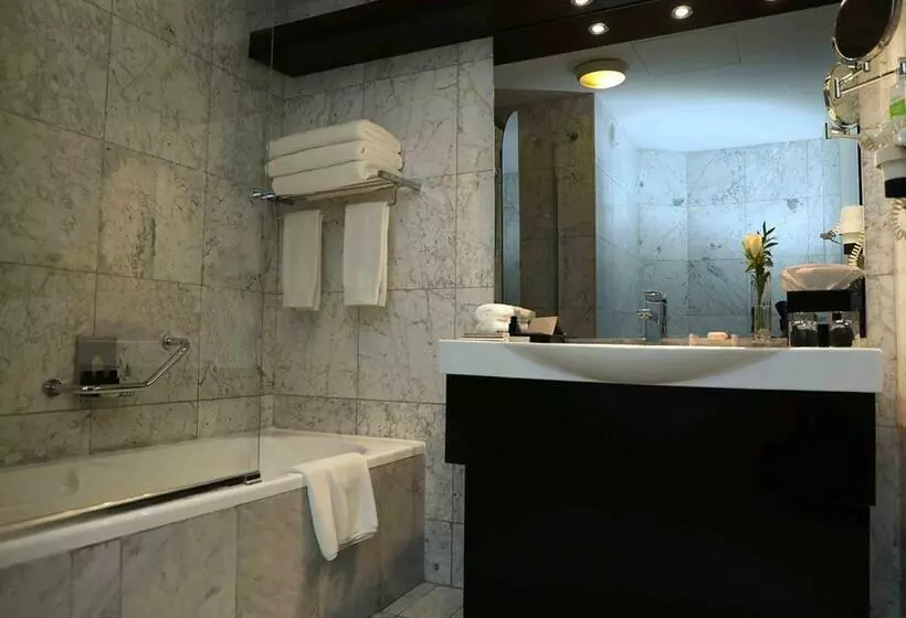 اتاق استاندارد با تخت بزرگ, Babylon Rotana