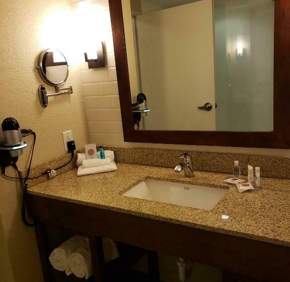 غرفة قياسية سرير كينج, Comfort Inn & Suites Sidney I 80