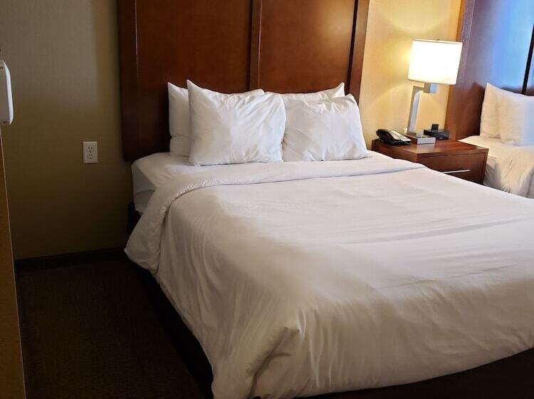 غرفه قياسيه سريرين مزدوجين, Comfort Inn & Suites Sidney I 80