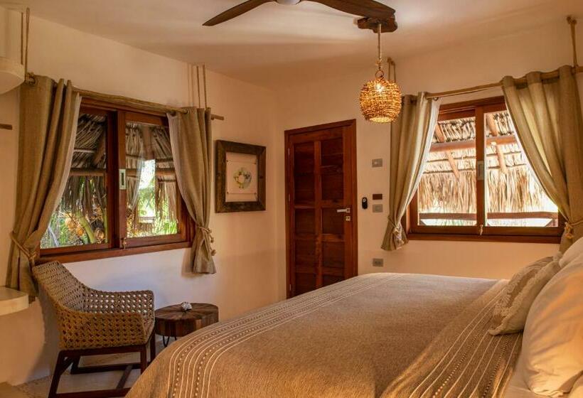 キングサイズベッドのデラックスルーム, El Corazón Boutique Hotel Adults Only With Beach Club S Pass Included