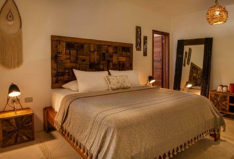 キングサイズベッドのデラックスルーム, El Corazón Boutique Hotel Adults Only With Beach Club S Pass Included