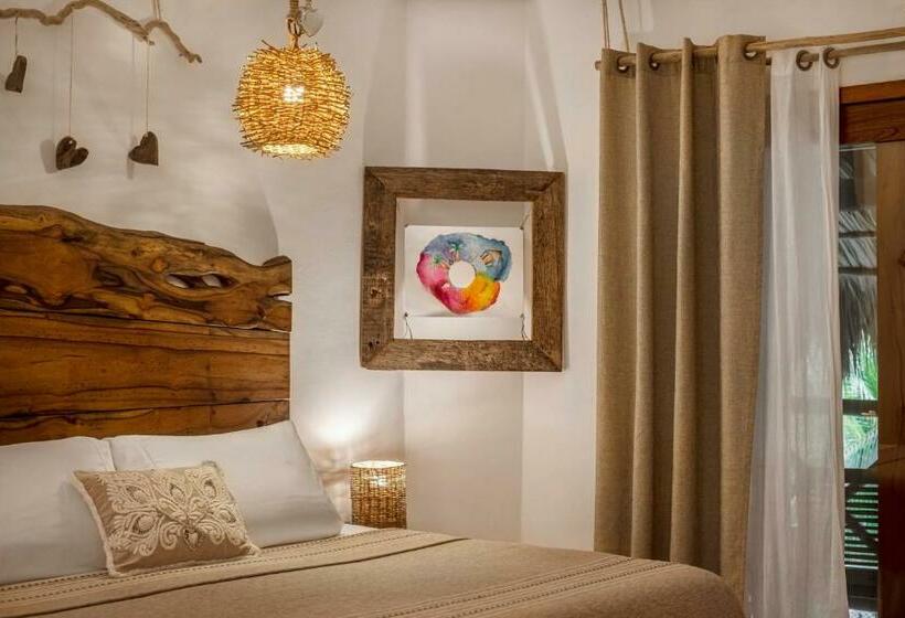 キングサイズベッドのデラックスルーム, El Corazón Boutique Hotel Adults Only With Beach Club S Pass Included