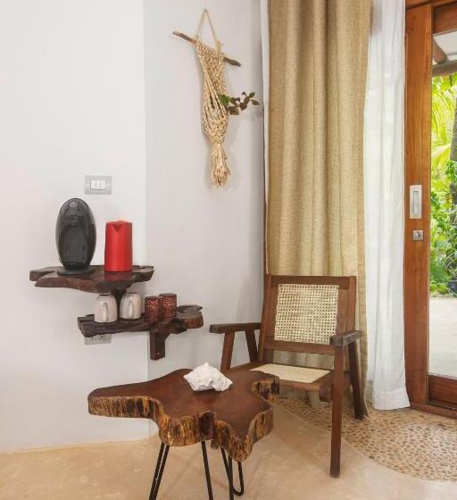 キングサイズベッドのデラックスルーム, El Corazón Boutique Hotel Adults Only With Beach Club S Pass Included