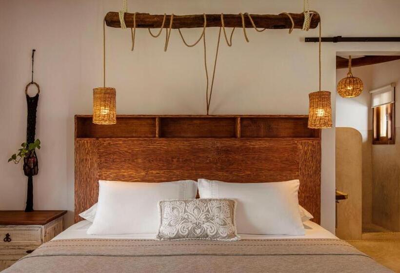 キングサイズベッドのスーペリアルーム, El Corazón Boutique Hotel Adults Only With Beach Club S Pass Included