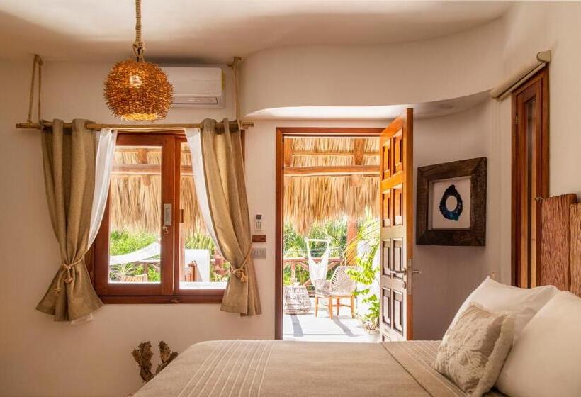 キングサイズベッドのスタンダードルーム, El Corazón Boutique Hotel Adults Only With Beach Club S Pass Included