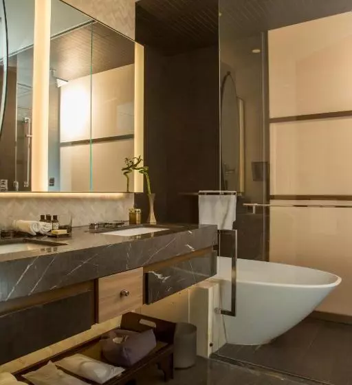 オーシャンビュースタンダードルームバルコニー付き, Fairmont Quasar Istanbul