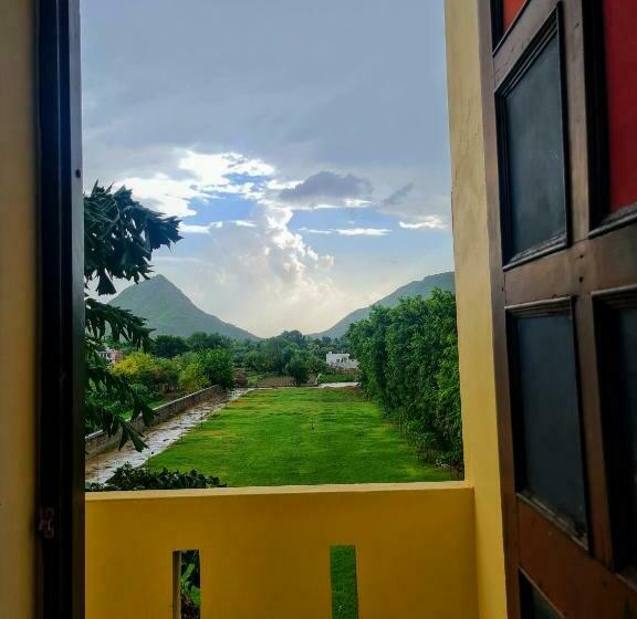 اتاق لوکس, Green Park Resort