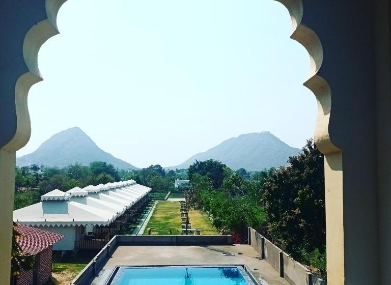 اتاق لوکس, Green Park Resort