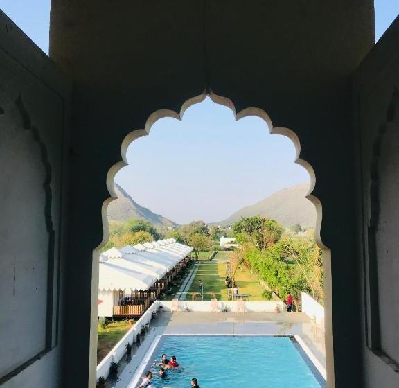 اتاق لوکس, Green Park Resort