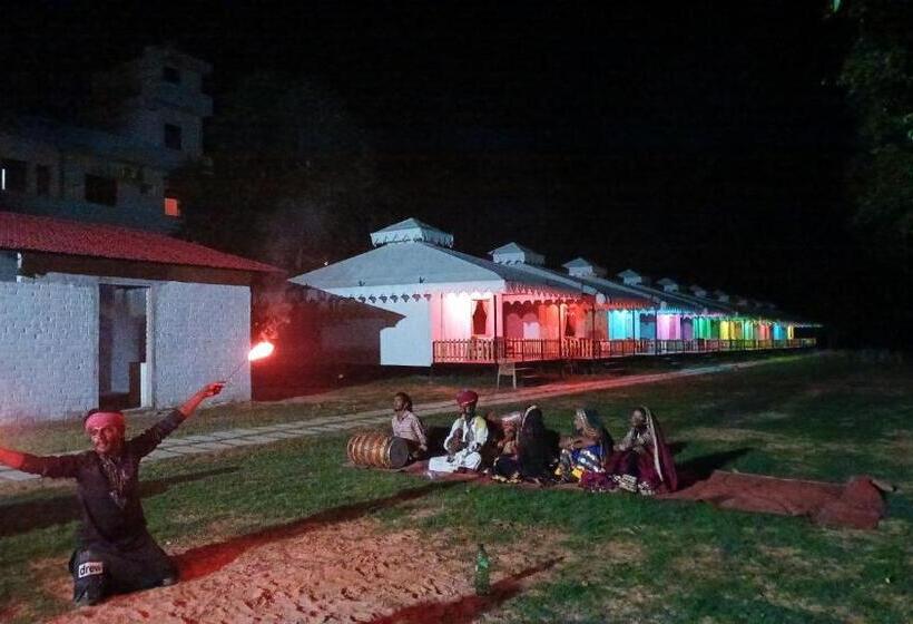 چادر با خدمات رفاهی استاندارد, Green Park Resort