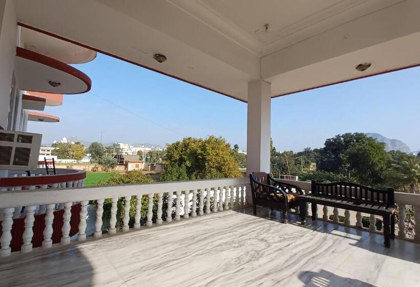 اتاق لوکس, Green Park Resort