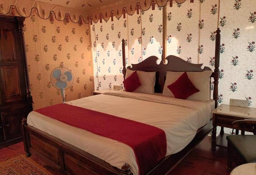 چادر با خدمات رفاهی استاندارد, Green Park Resort